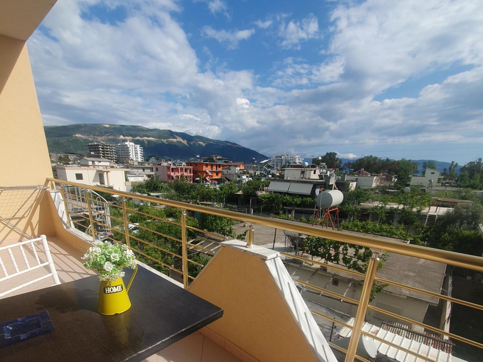 L&G Hotel Vlore Room photo