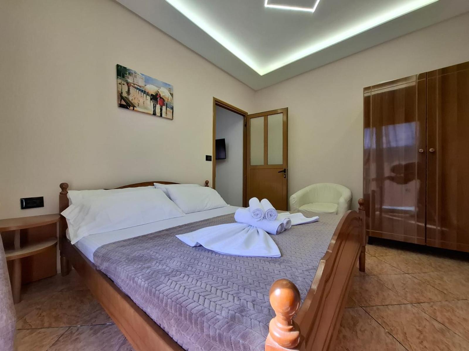 L&G Hotel Vlore Exterior photo